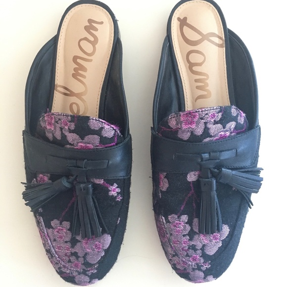 PRINTED SLIPPERS - Picture 1 of 4